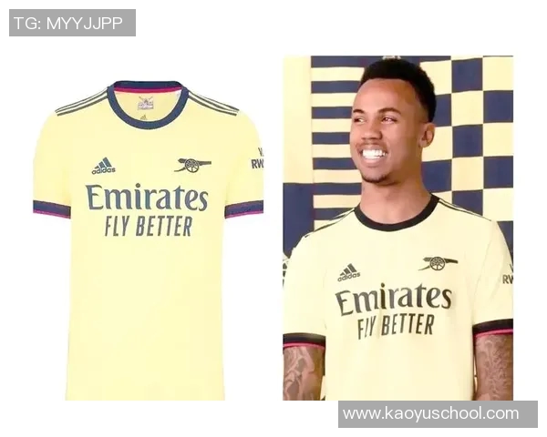 足球明星的体恤背后隐藏的故事与时尚潮流的完美结合